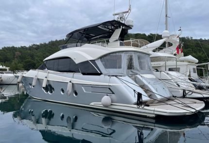 Montecarlo Yacht 70 Flybridge 2017