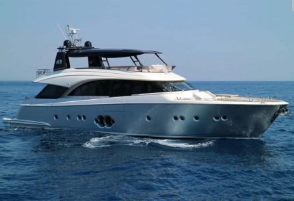 Montecarlo Yacht 86 Flybridge 2018